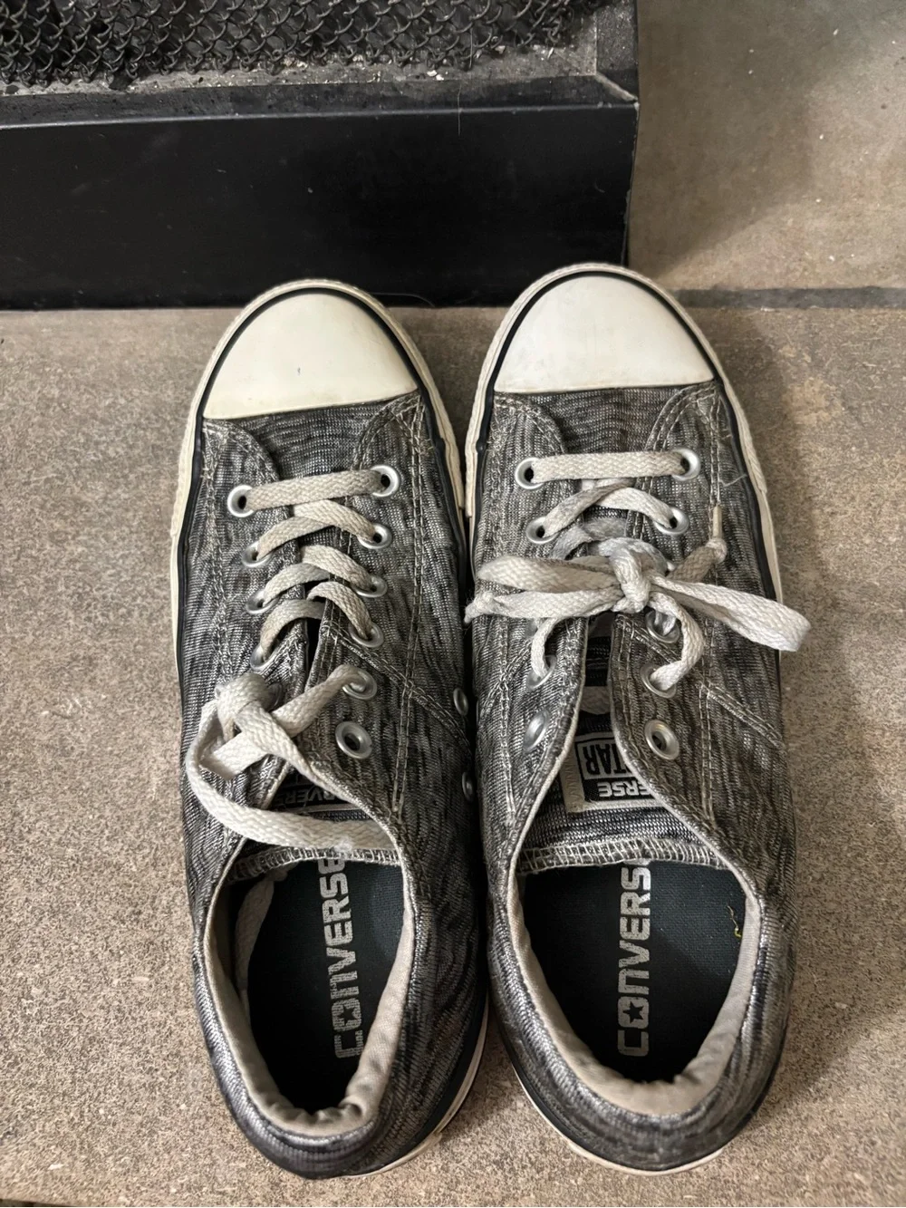 Converse CTAS Madison OX - Women's Sz 9- Black/White -Low Skate Shoes - 558557F